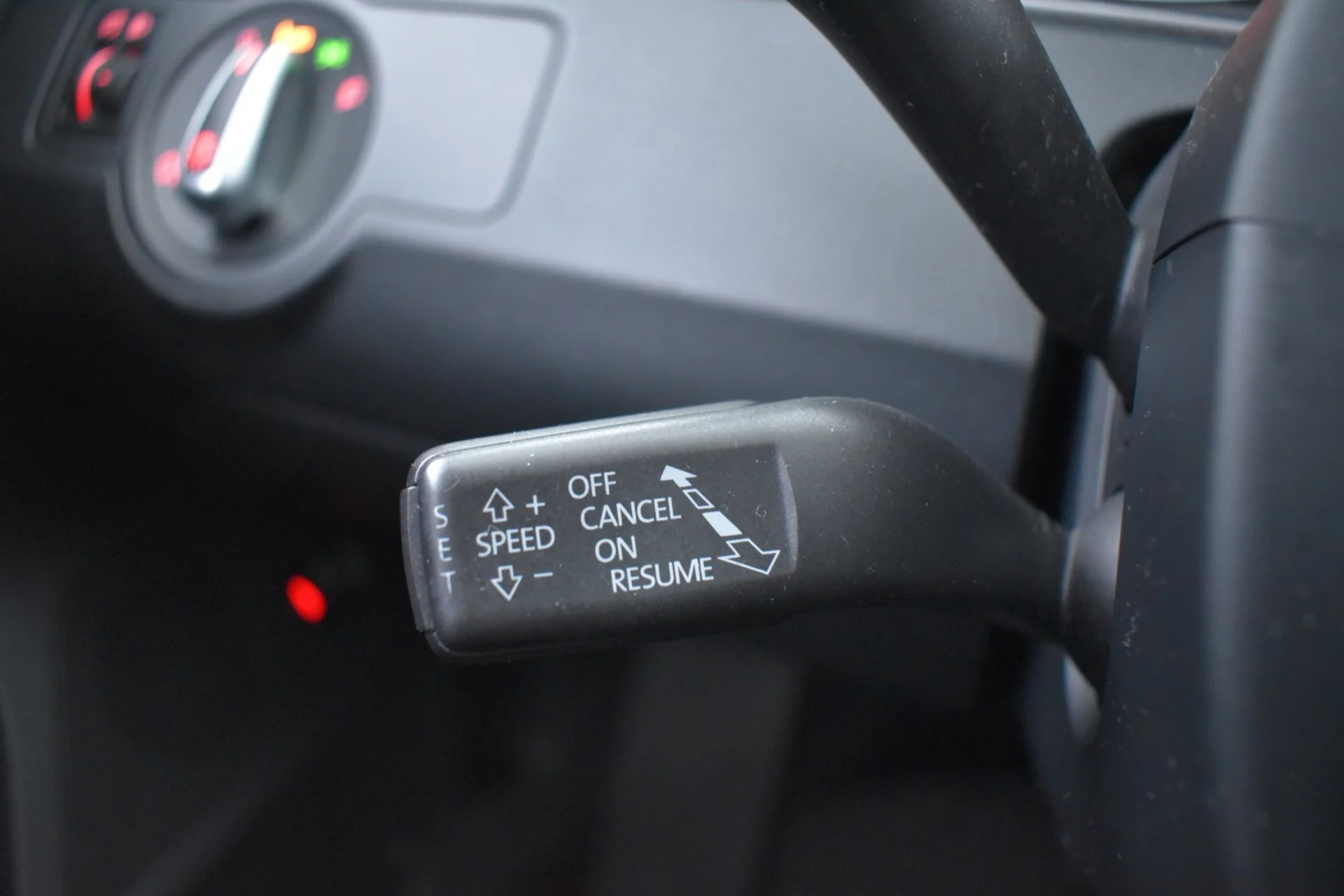 Car Image - 381DuaycJZwwMKiYXSjhyZ