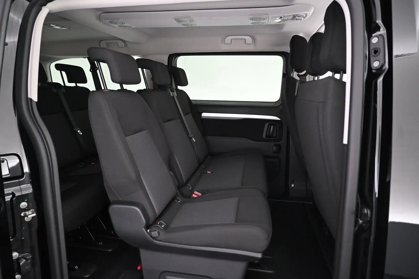 Car Image - 4EbNjsYa0u3fIhQxfy3PPi