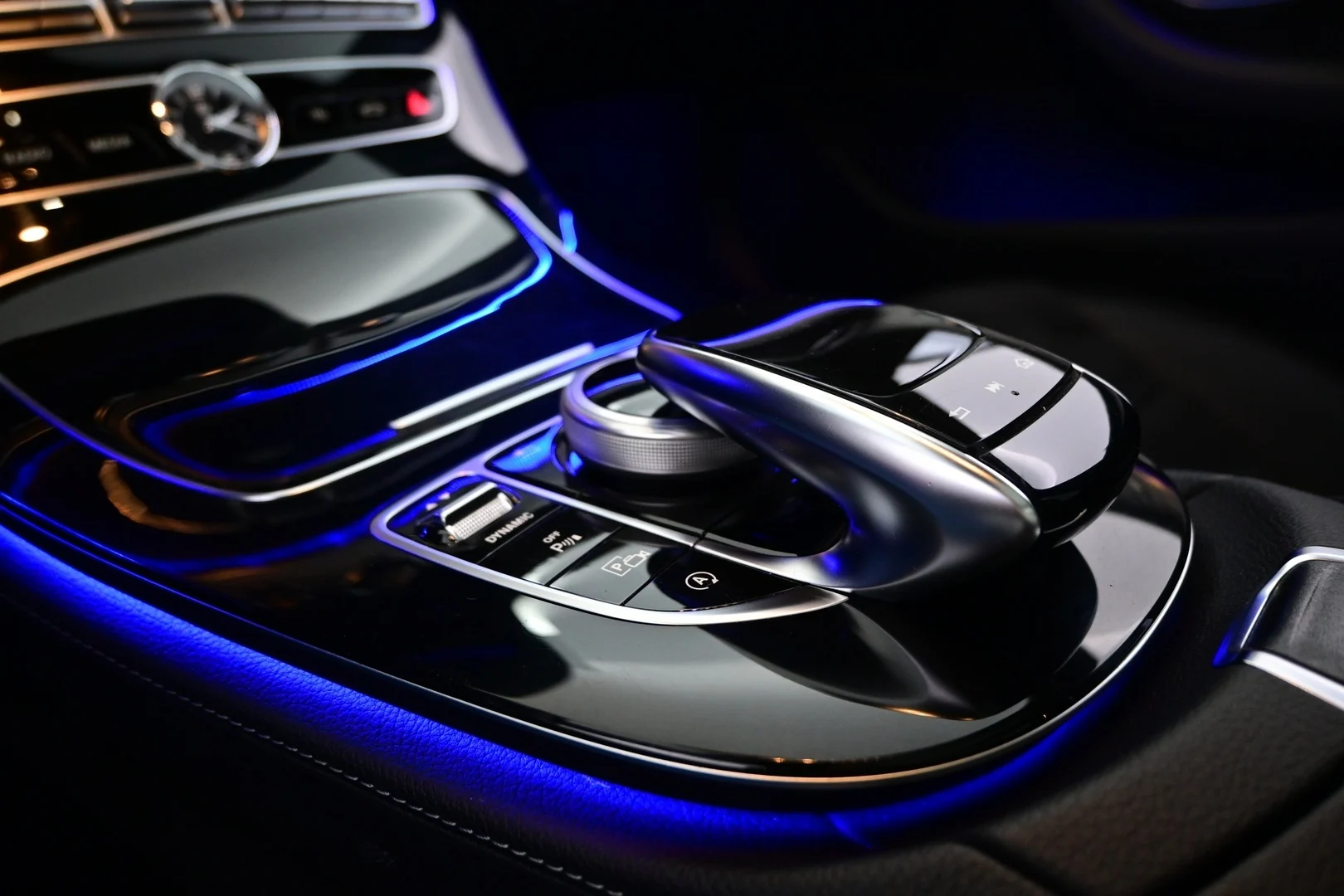 Car Image - 7EoH0f5BAm6Jyza0awTajT