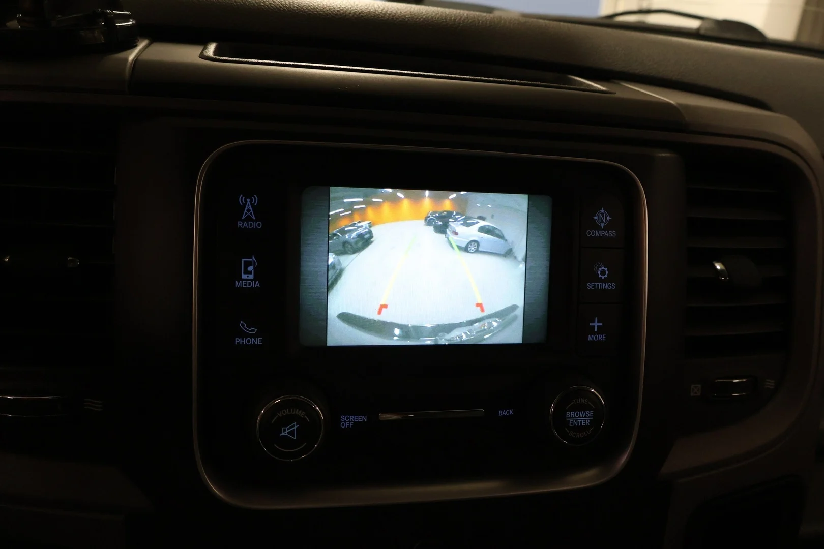 Car Image - 6qItTt50AlyiAfBUHX4DpZ