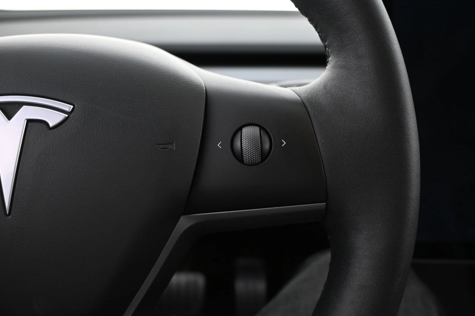 Car Image - 6usrxeYFo9gU9nqQrGiQpm