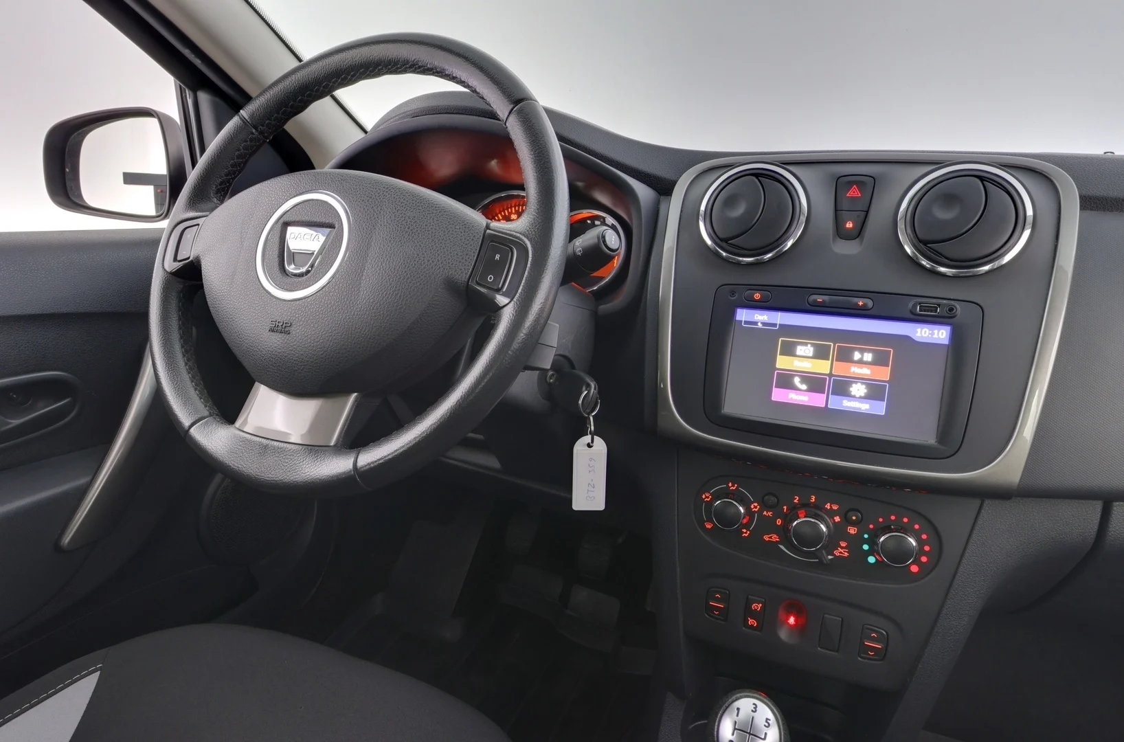 Car Image - 4uzpnQkP3BIMNKGzg7yHa0