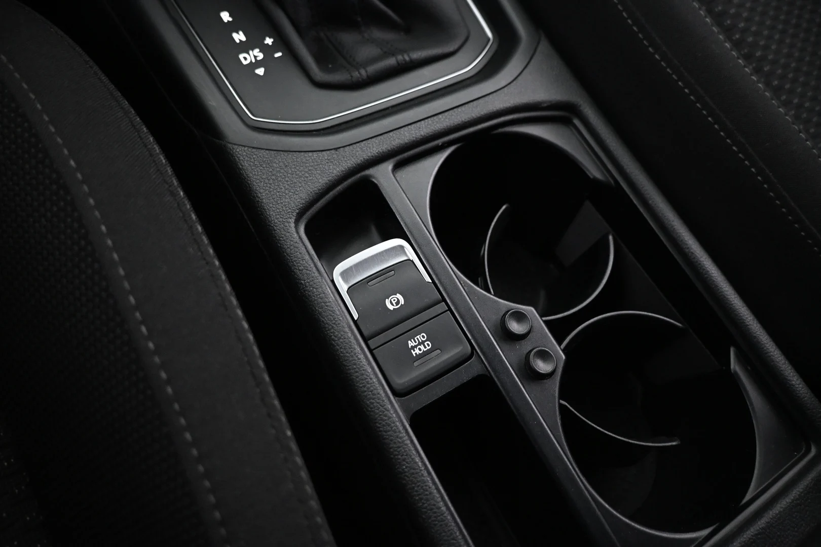 Car Image - 1K1zSa2gdDbaDrEnh48g6u