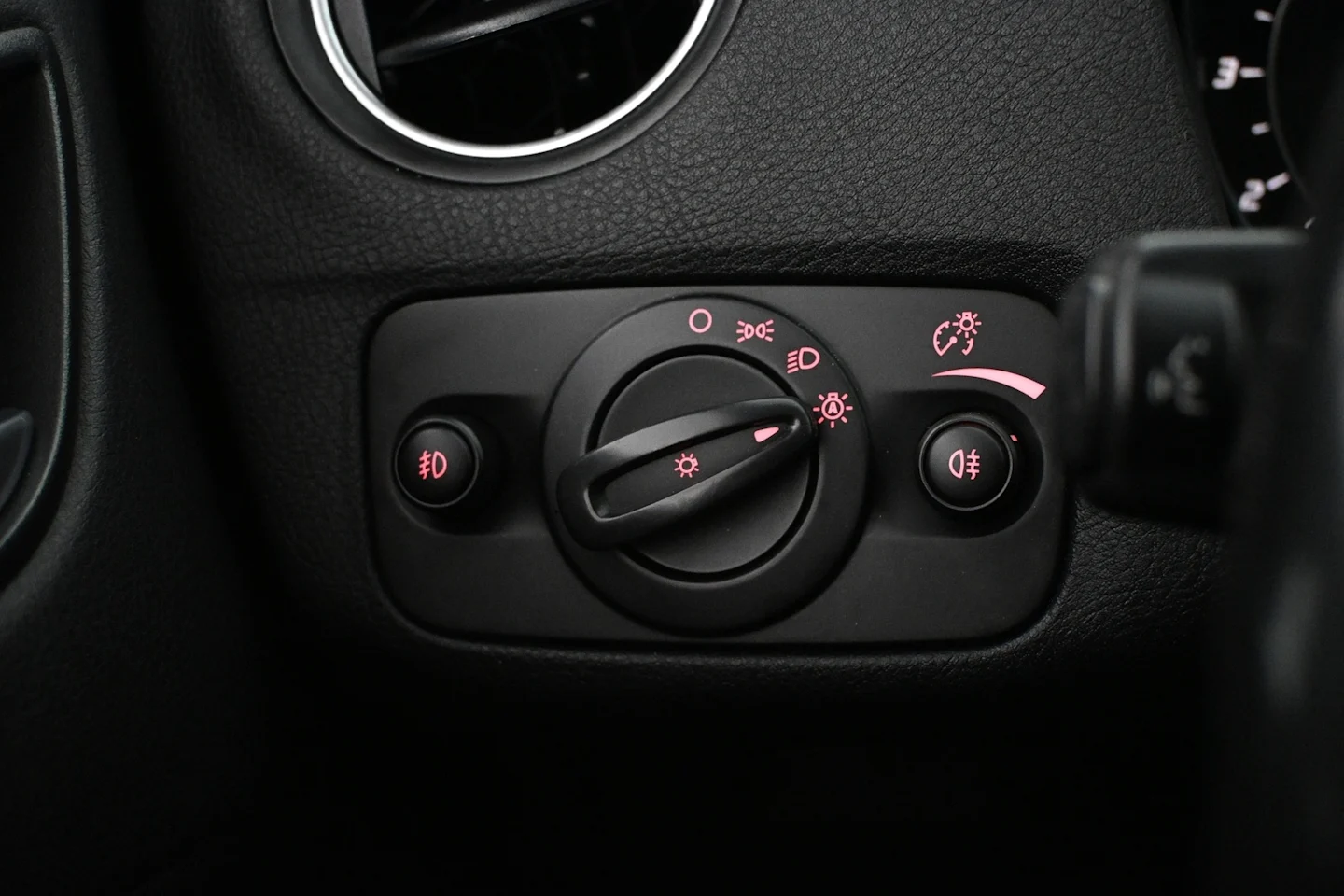 Car Image - 1BYi0OoQu3A0Unb7CczQ48