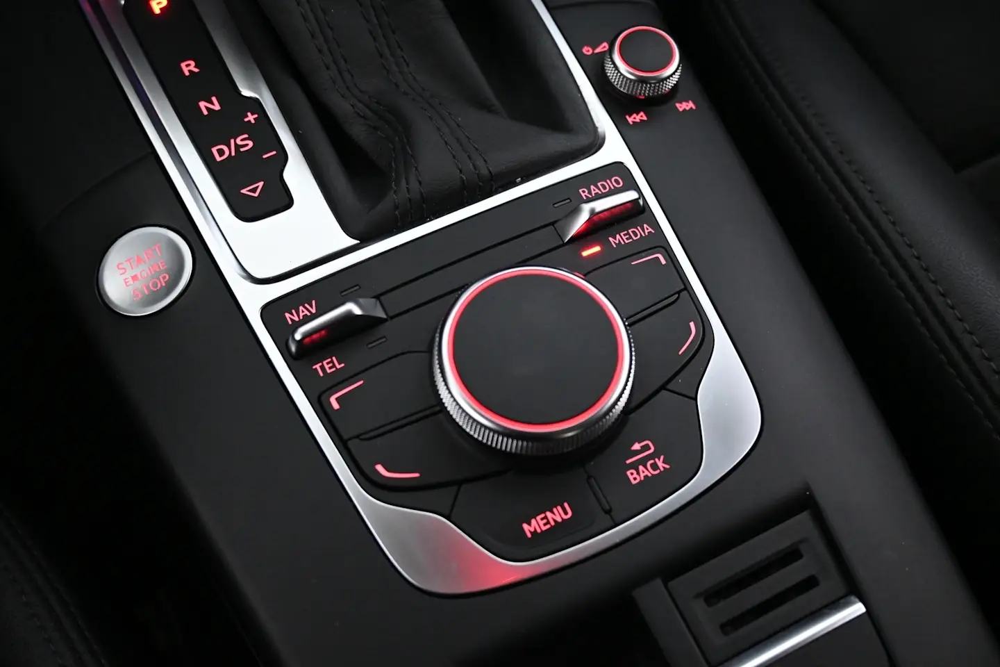 Car Image - 10rcwYM9ehp8zBTL3l7nOE
