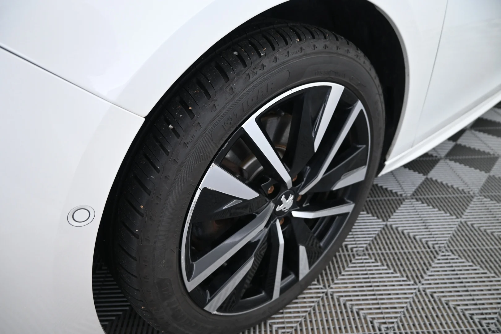 Car Image - pPglQ8675fvRtxNwjdOy8