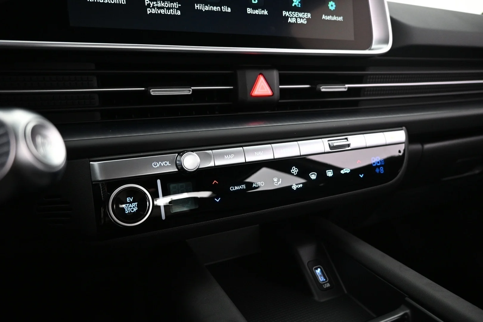 Car Image - 7c4k4r0LDB93WTAa3pS4fr