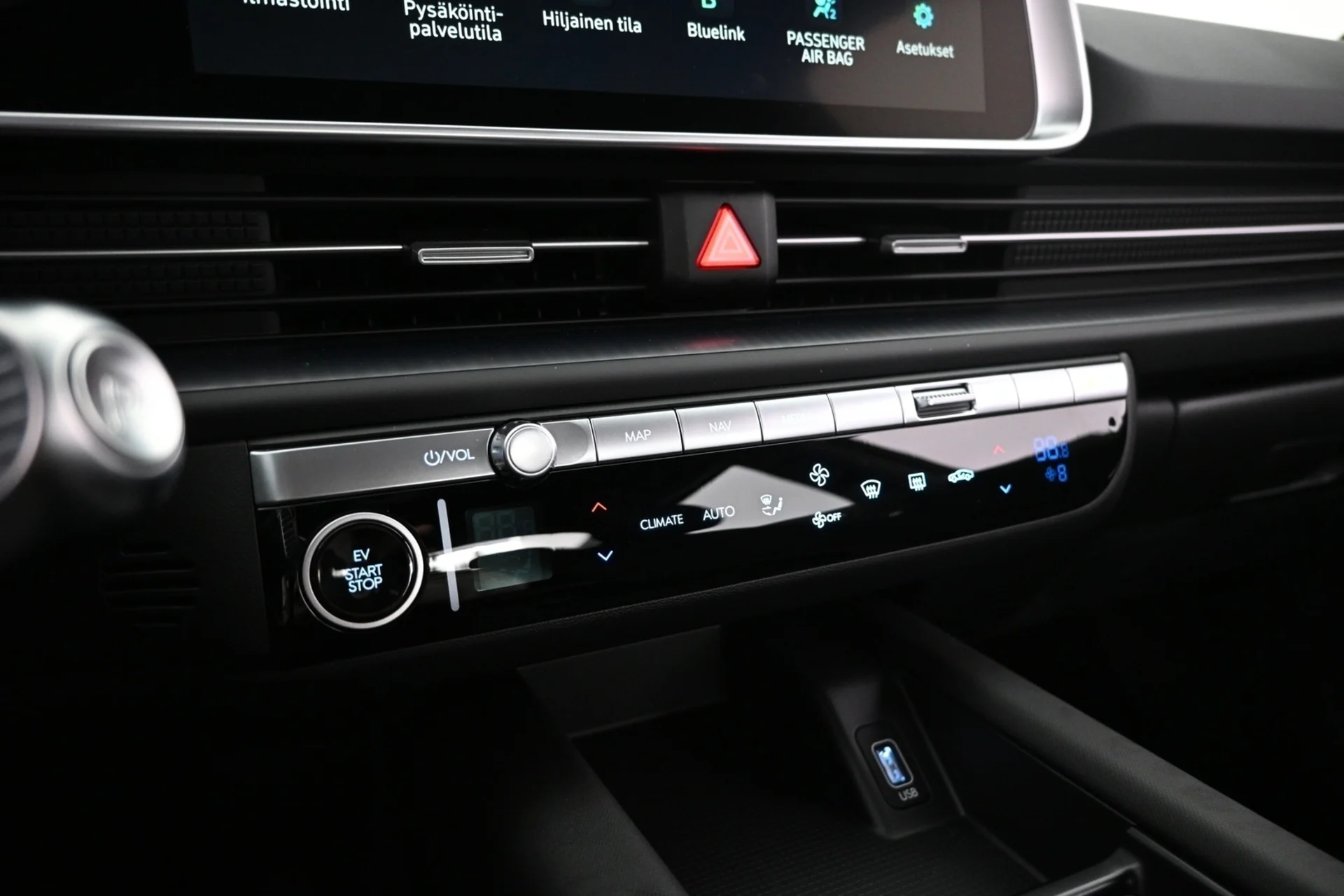 Car Image - 7c4k4r0LDB93WTAa3pS4fr