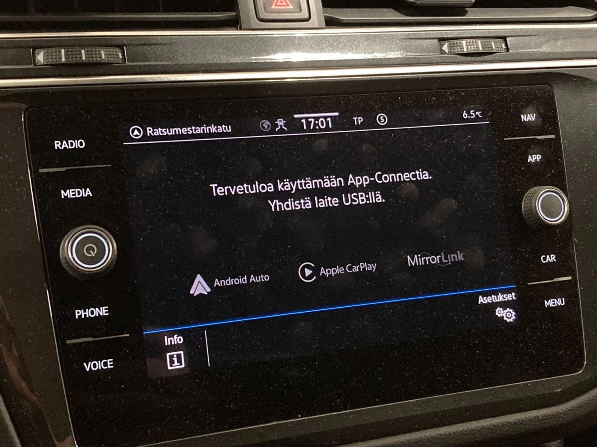 Car Image - 4A4oX6bUbYAbf5lCN1vbfC