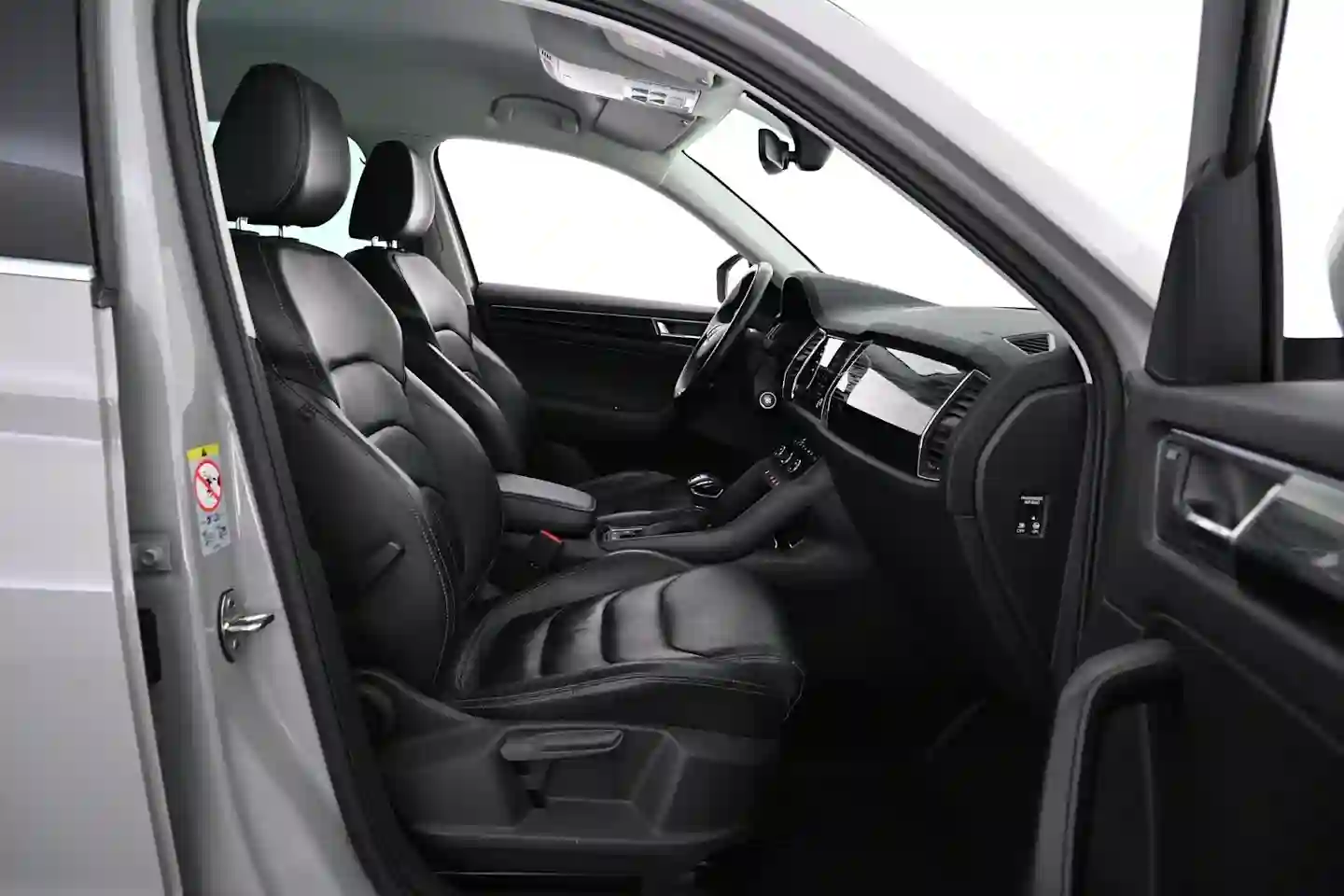 Car Image - 43jbylorwvF4qSghF8emRC