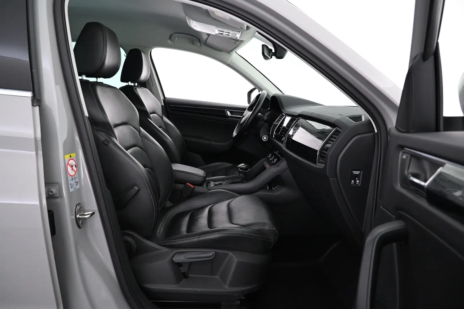 Car Image - 43jbylorwvF4qSghF8emRC
