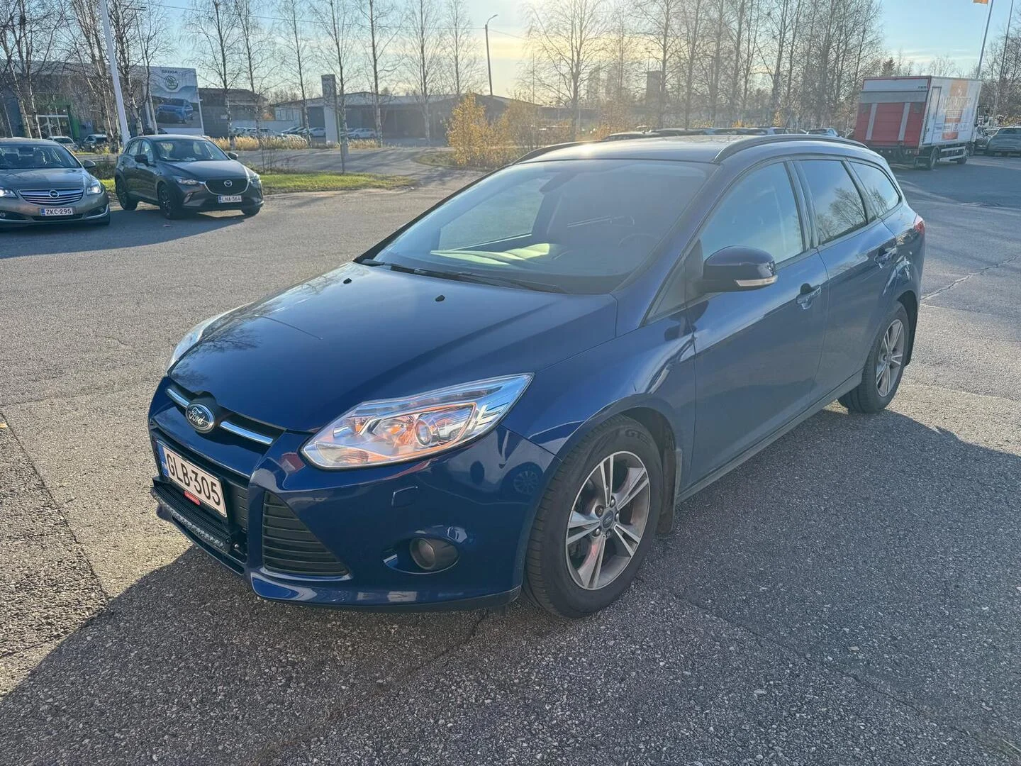 Car Image - 5PiKNJhCpr4gK4JFdDJtPx