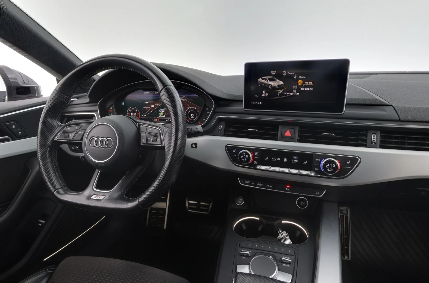 Car Image - GvgKoGZDOpqJlsBxwUZDl