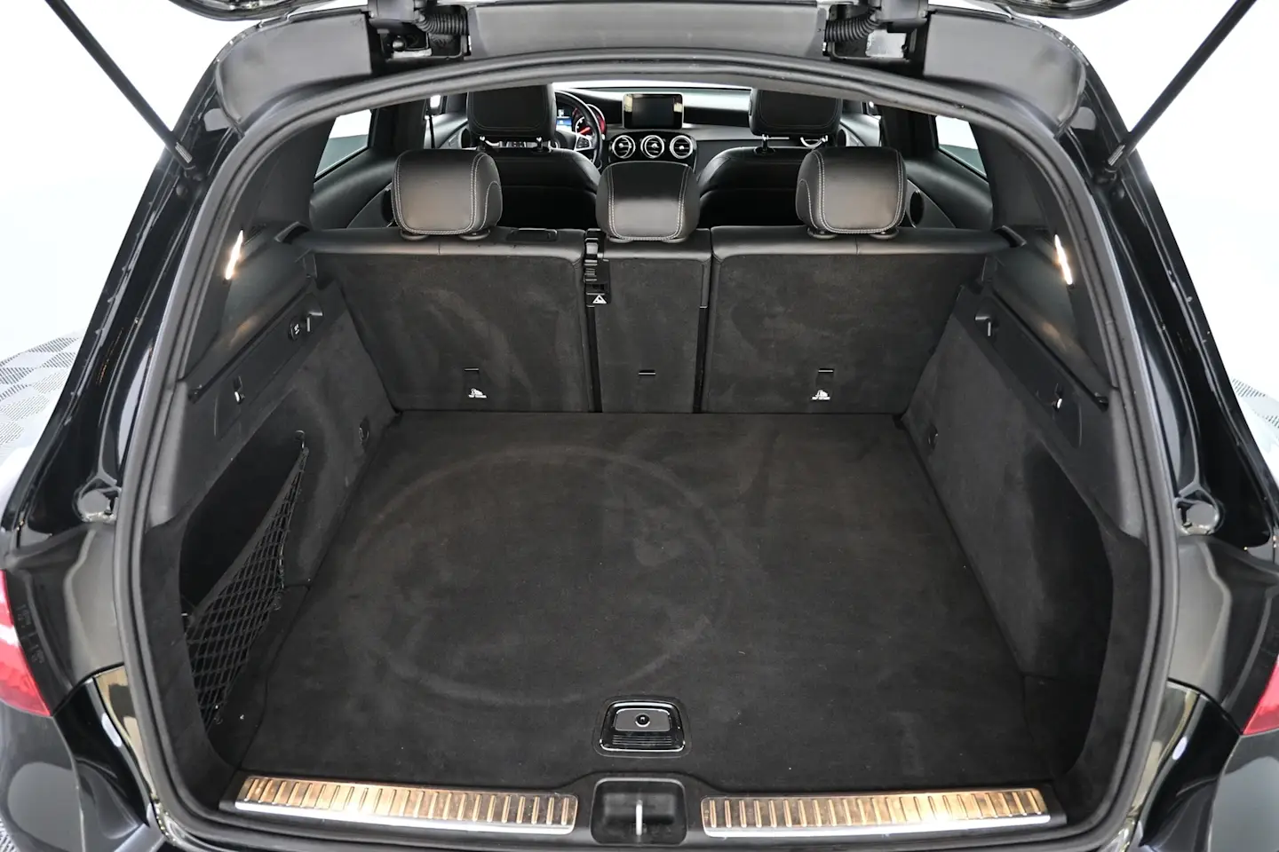 Car Image - cl2Icri9YlUb72I7zpfOd