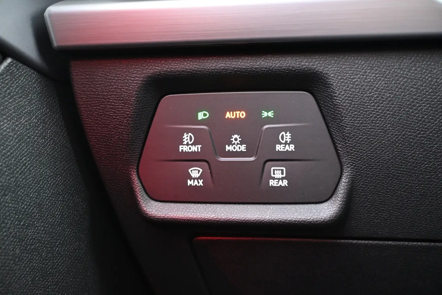 Car Image - 14eTA3QbSDVsEcz4YteUdy