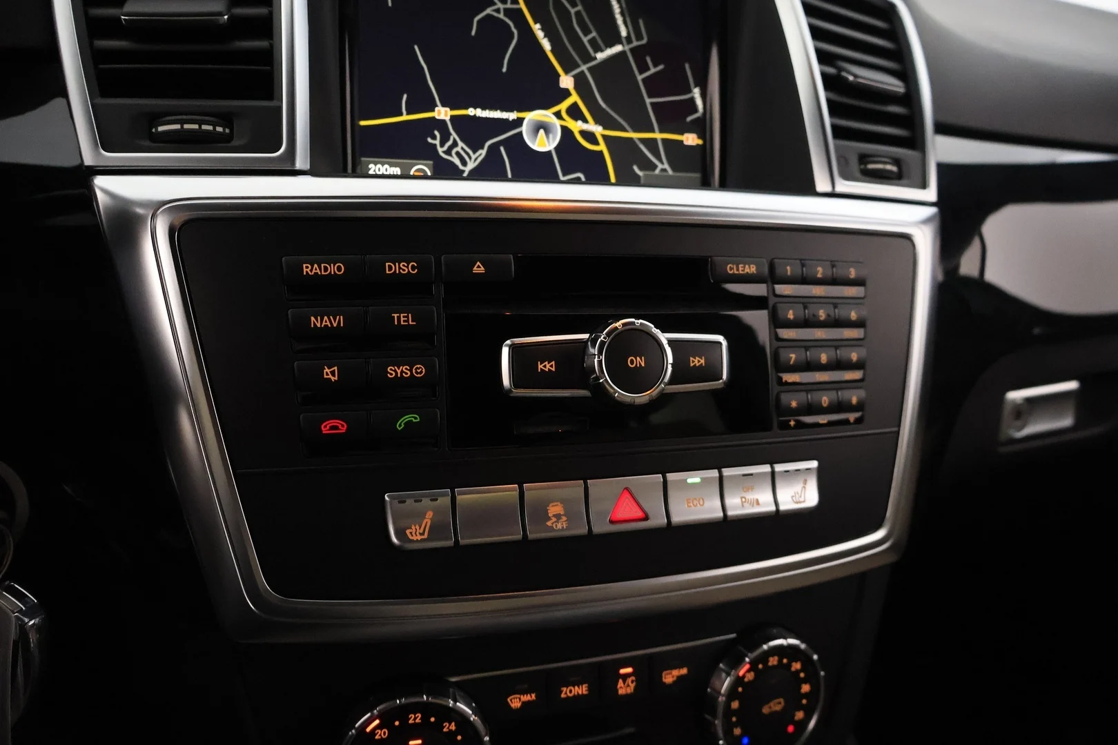 Car Image - 5oBBo2rcucENeE1DA7YqVG