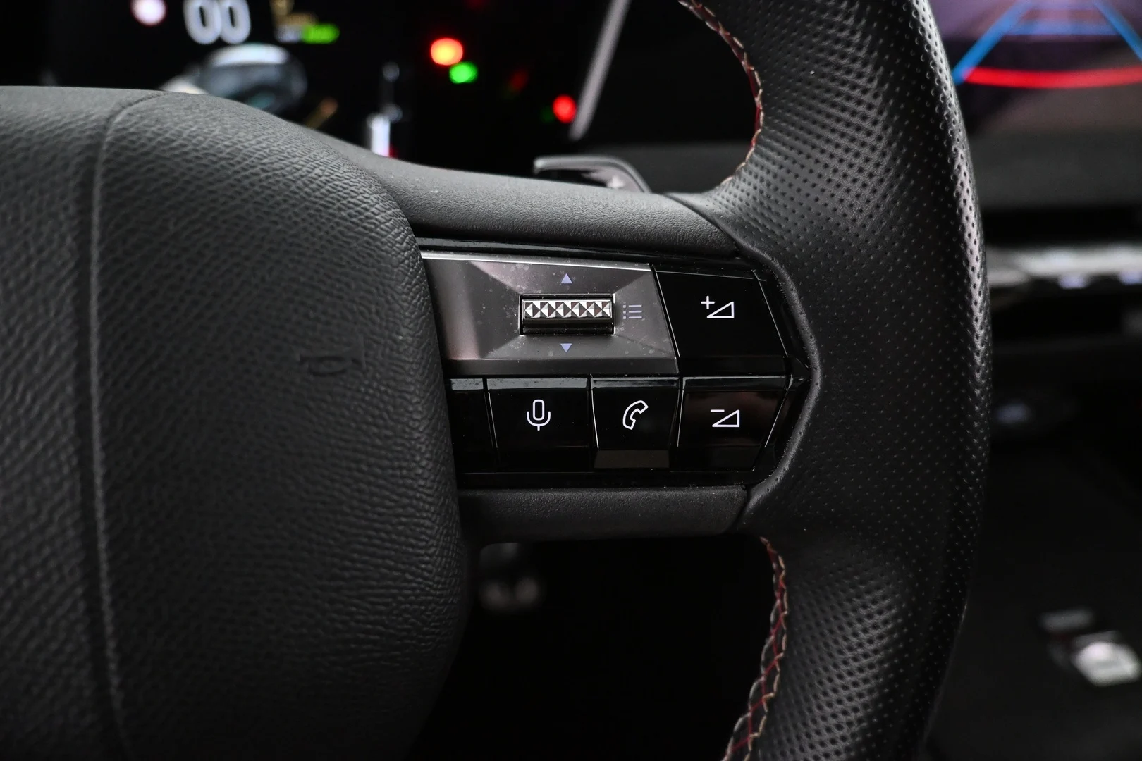Car Image - 77ILVx5bSsKlPTXRhDlpoo