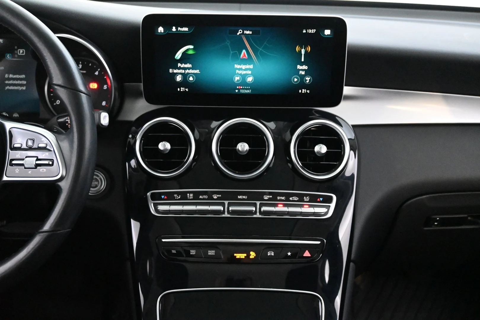 Car Image - 69MJJiXak27ghiBgAwn8EM