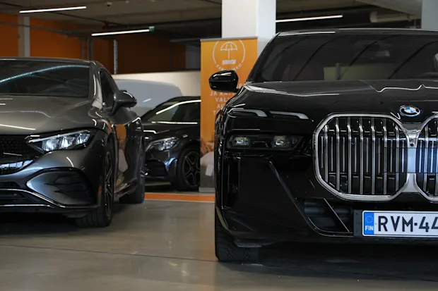 Miten vaihdan tuulilasinpyyhkijät autooni? – Saka Finland Oy