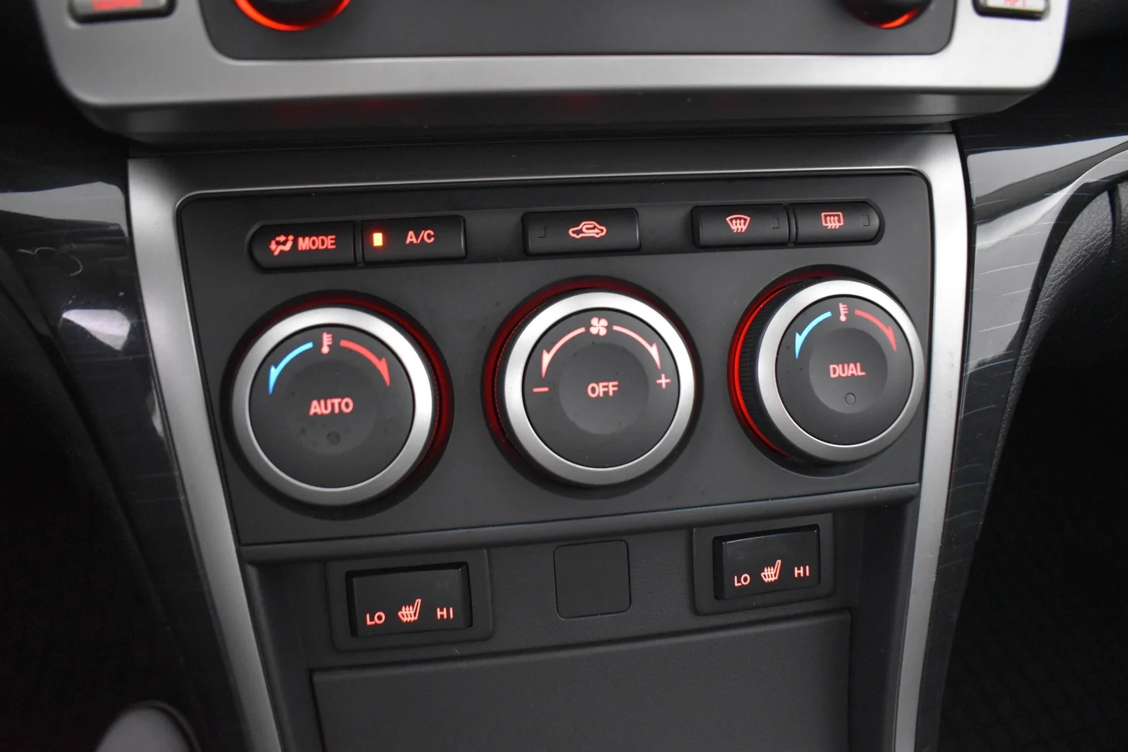 Car Image - 3qQPjJq2GD8cRu7Y3iTfFV