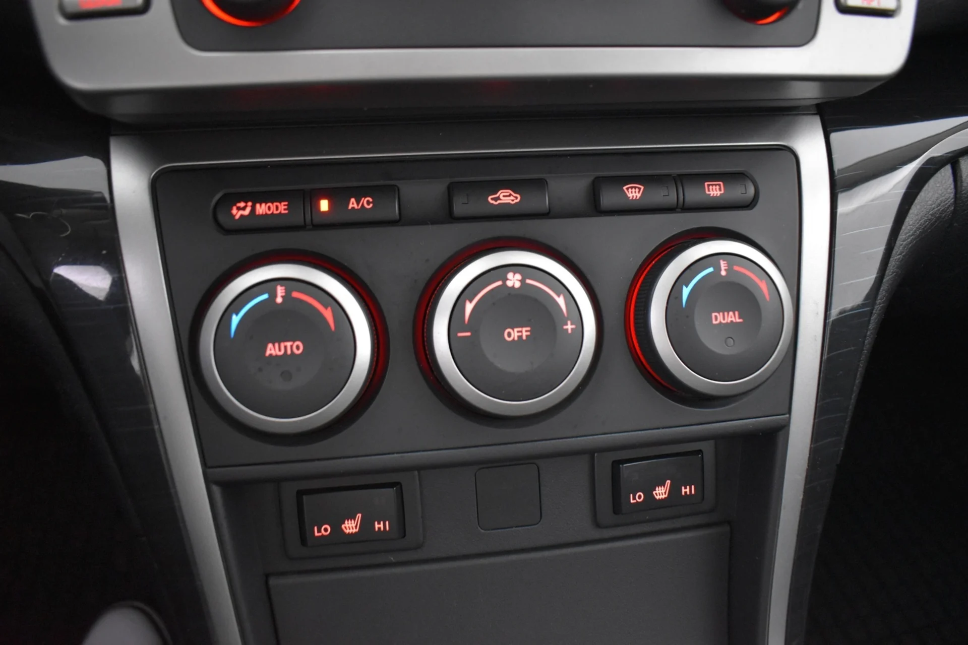 Car Image - 3qQPjJq2GD8cRu7Y3iTfFV