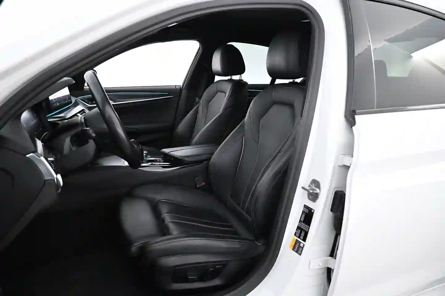 Car Image - 1PZTy8VSYlgmuytZHheLie