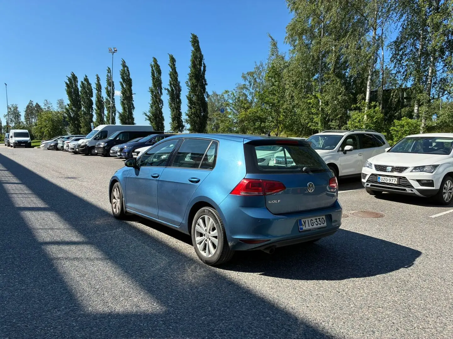 Car Image - 2W0RMaahkwSesi1YlWqHFZ