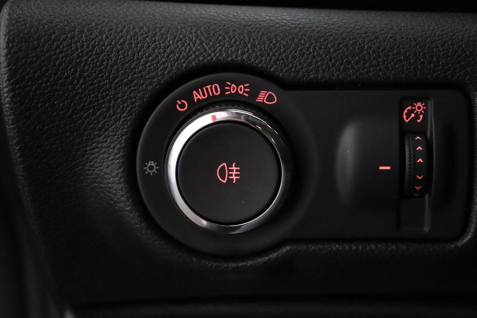 Car Image - 4wgyAS8s6PJ6fxWBNmkmhi