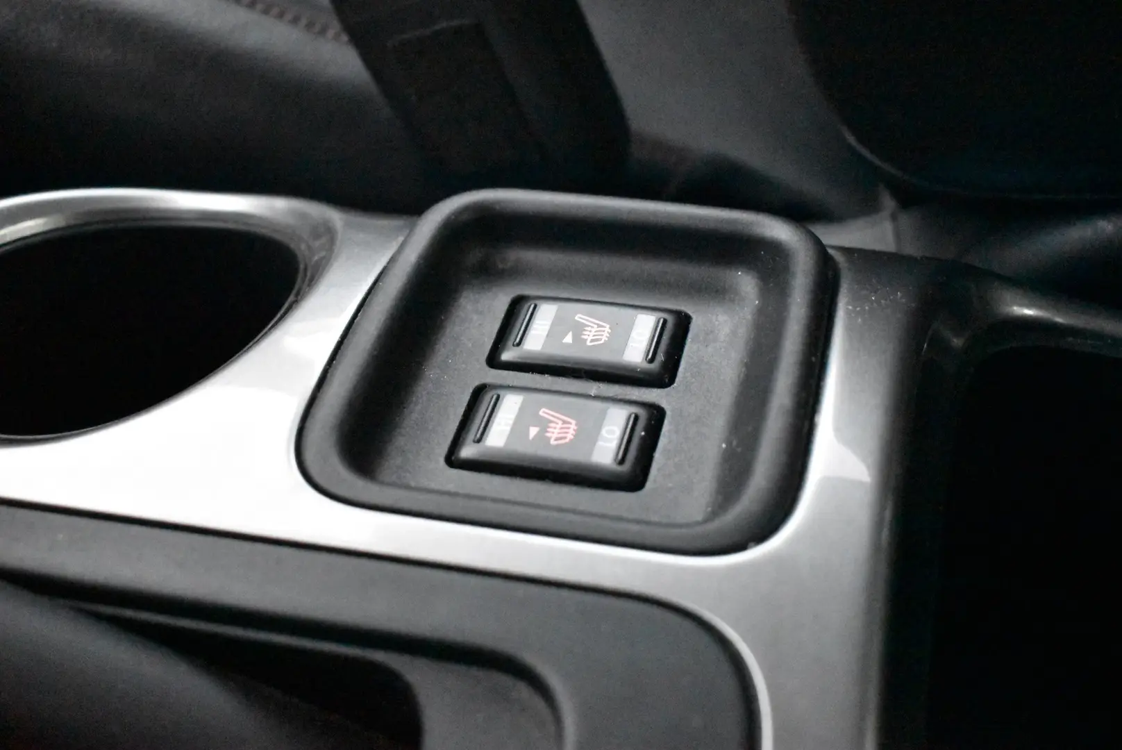 Car Image - 1NB5tT5LE3w6Bx8Eumqs1T