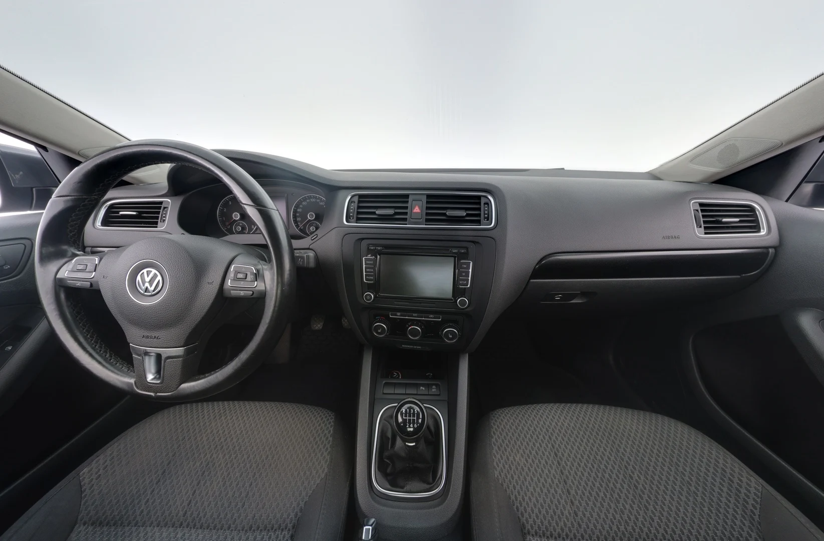Car Image - 53lsiTqr7sfFz9kvoHIhpb