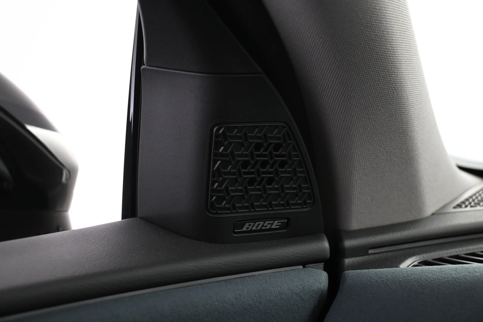 Car Image - 22JeBtsnUKRxF4LF5M73Lr