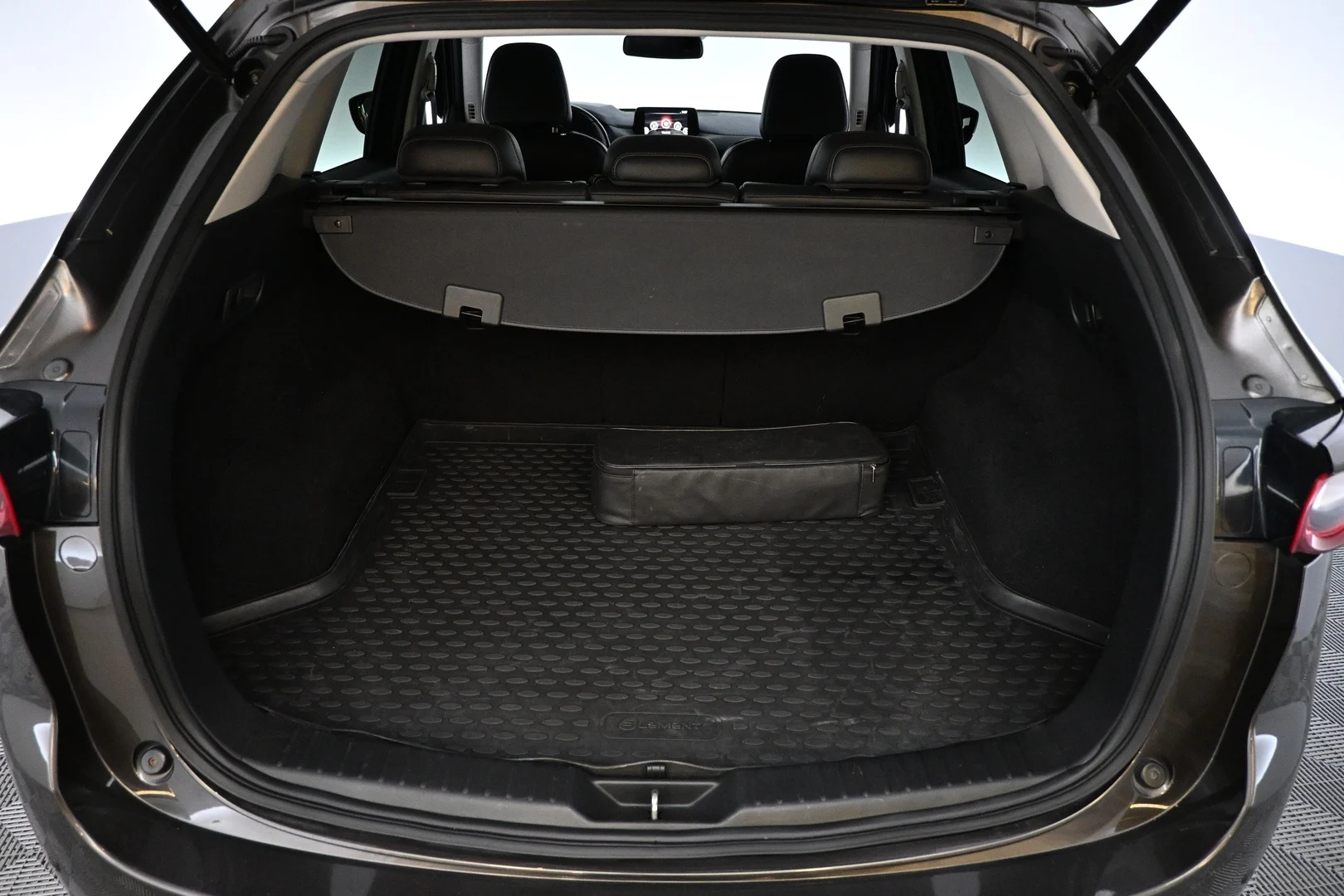 Car Image - 4jL5inM9bcaRArSigVVWUR