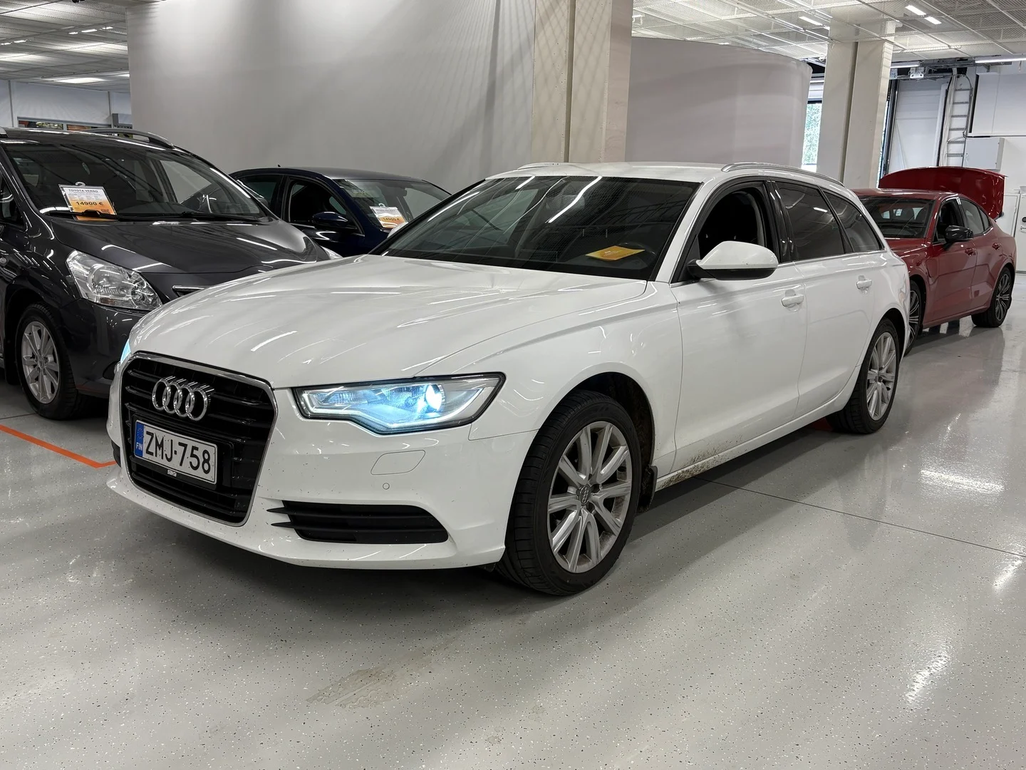 Car Image - 2bJepQAW0s6KKOXx9vJkx4