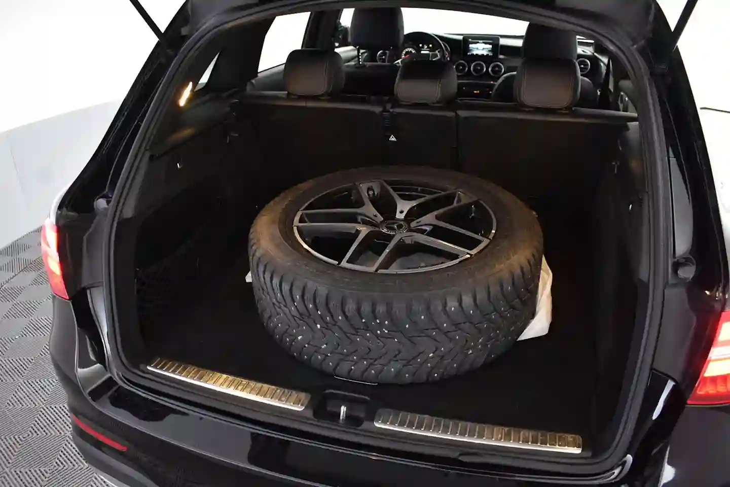 Car Image - RLCnEQRn3Cz2TgY39MSnq