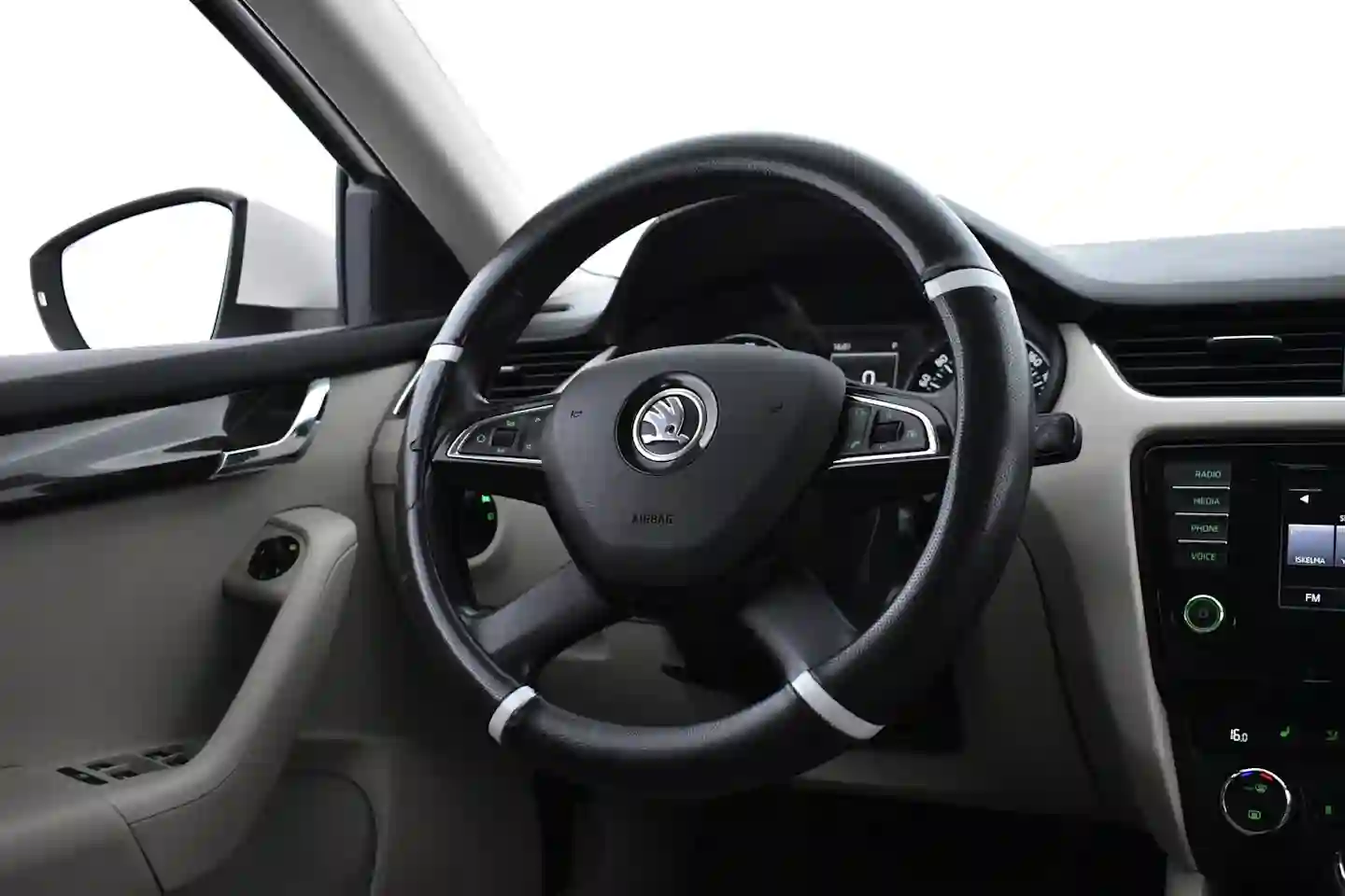 Car Image - 4bSYFC2lZryTqzlsXDJOZC