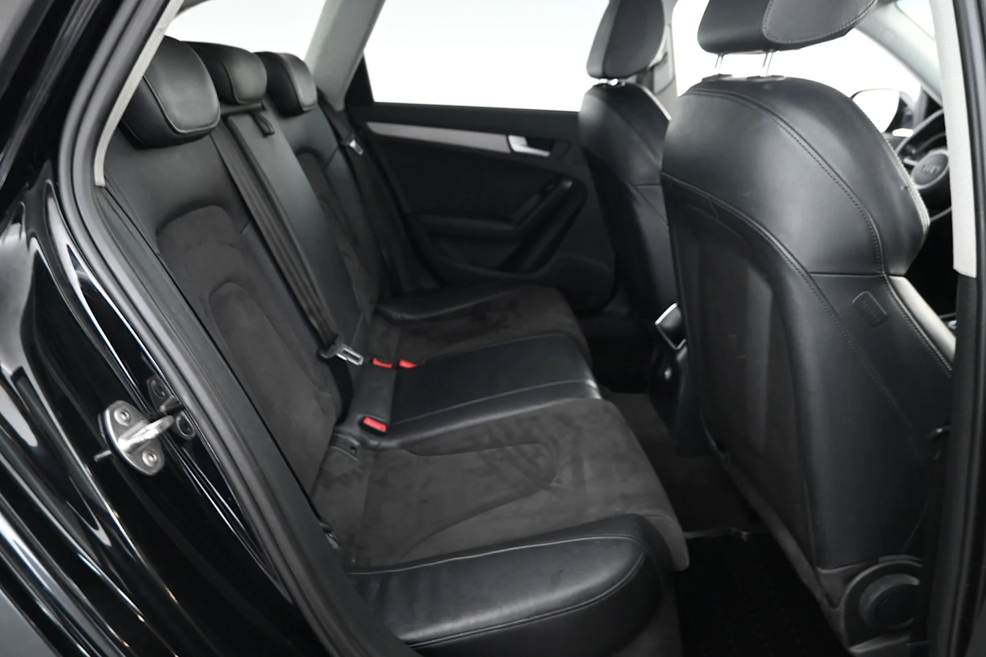 Car Image - 6kpfvQDEKedfsMrn5d0Ei0