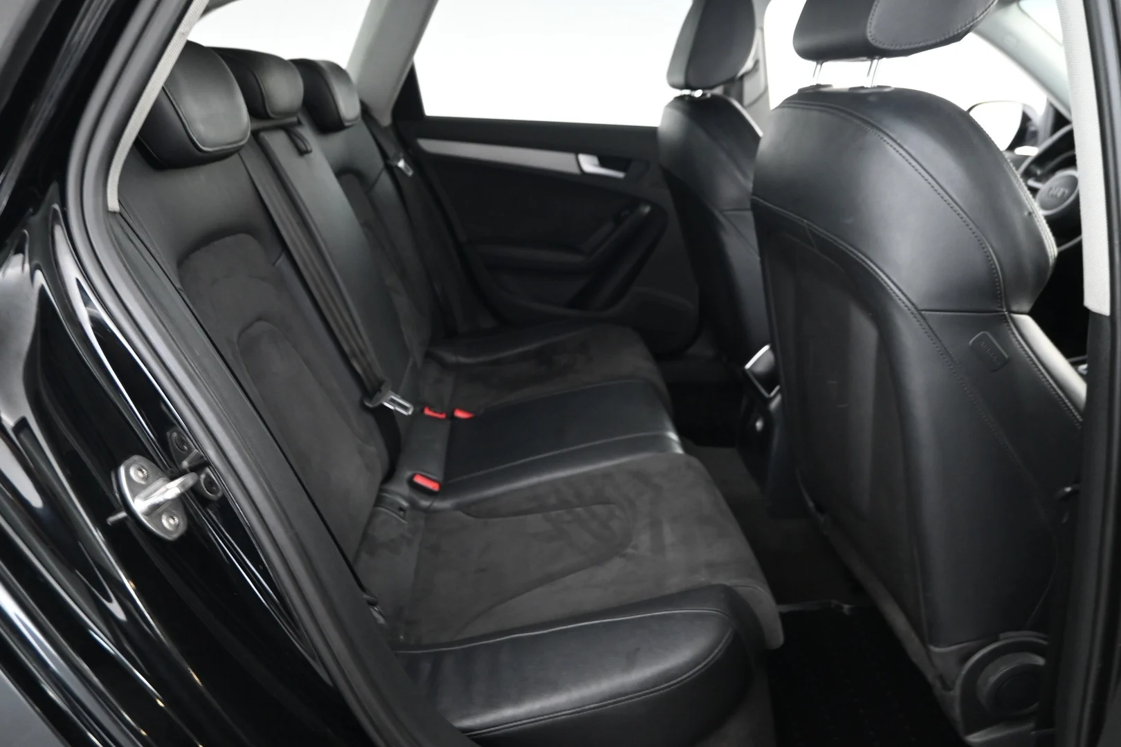 Car Image - 6kpfvQDEKedfsMrn5d0Ei0