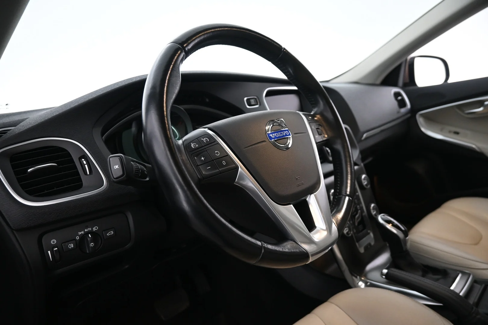 Car Image - 5dFW23nbyJkjny5bsHICjA