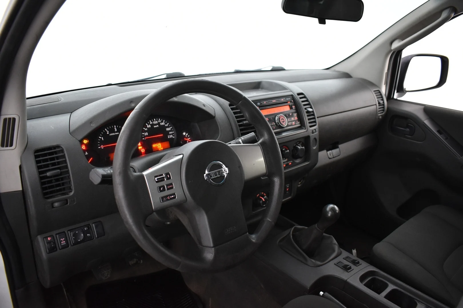 Car Image - 3N6RJrFDMpZYYcAb3P4zXp