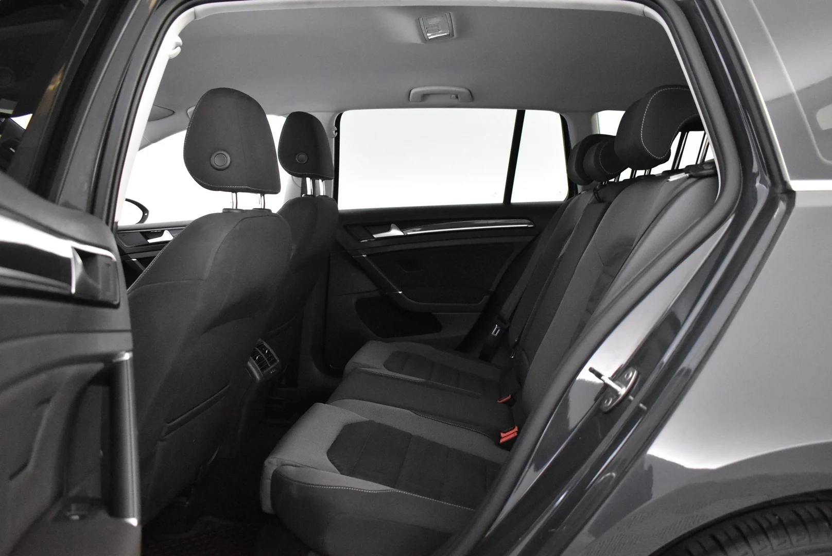 Car Image - 6DuyqSPk4HX3Xu4KCwZuI9