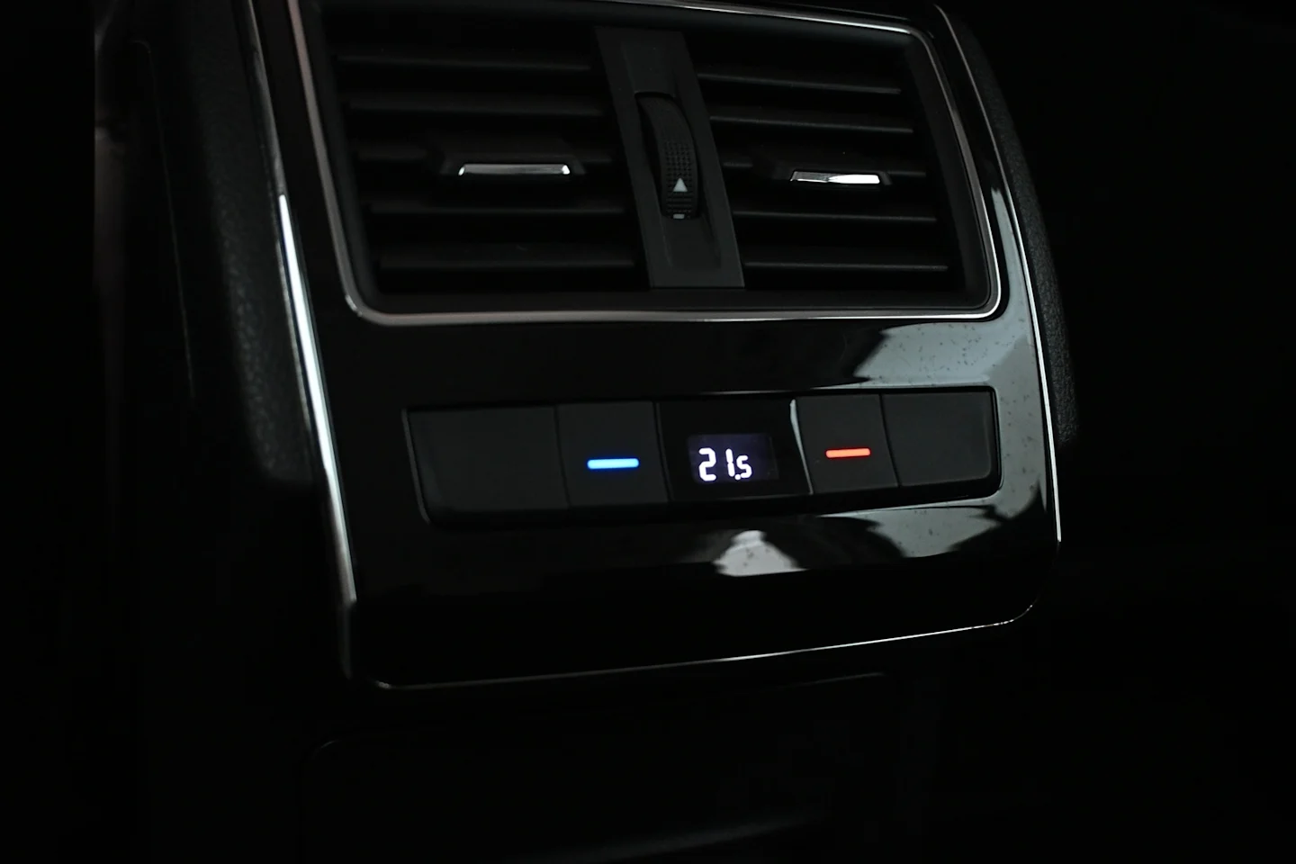 Car Image - 2TzoDDepdSEvhNu4G6Zbce