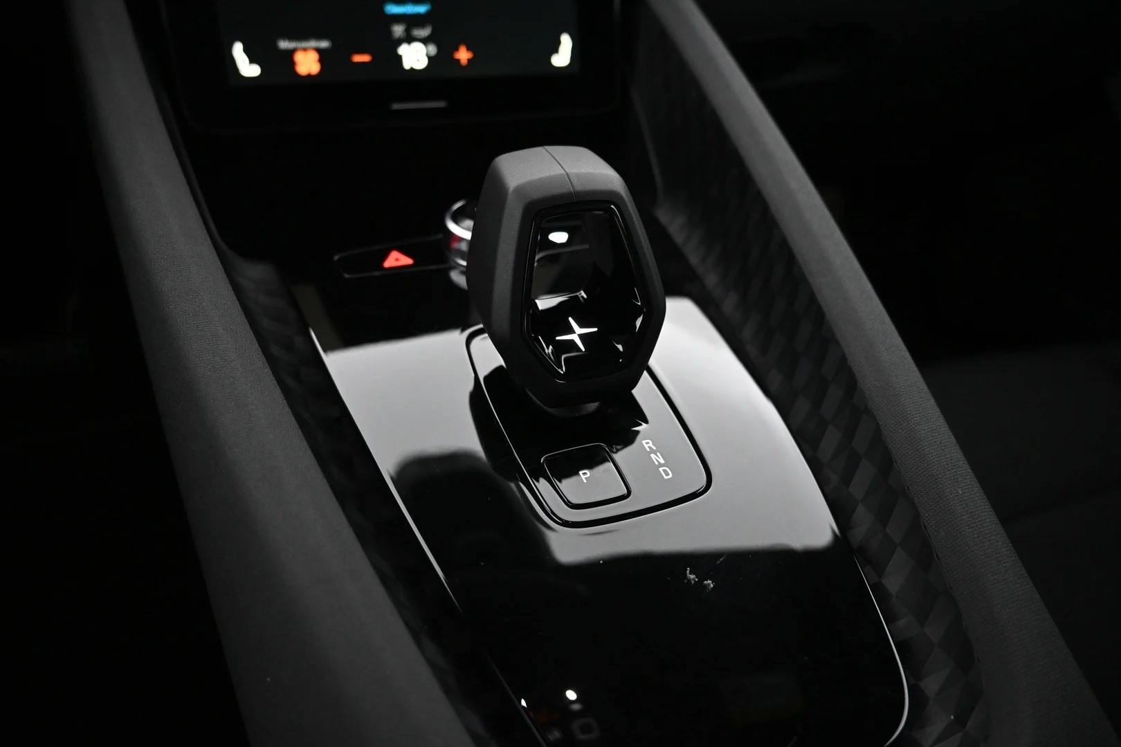 Car Image - 6B1btXpiN2uu4ANDjMRKYW