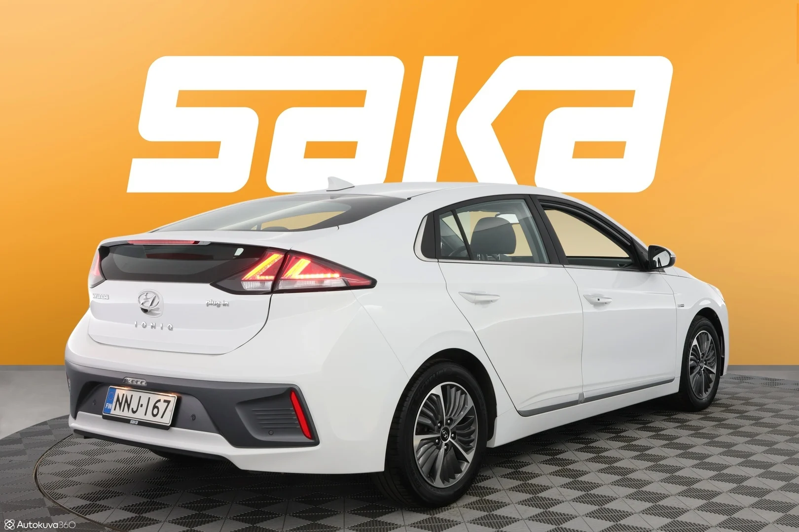 Car Image - 33sIctCa3a0nfm4K22bIgj