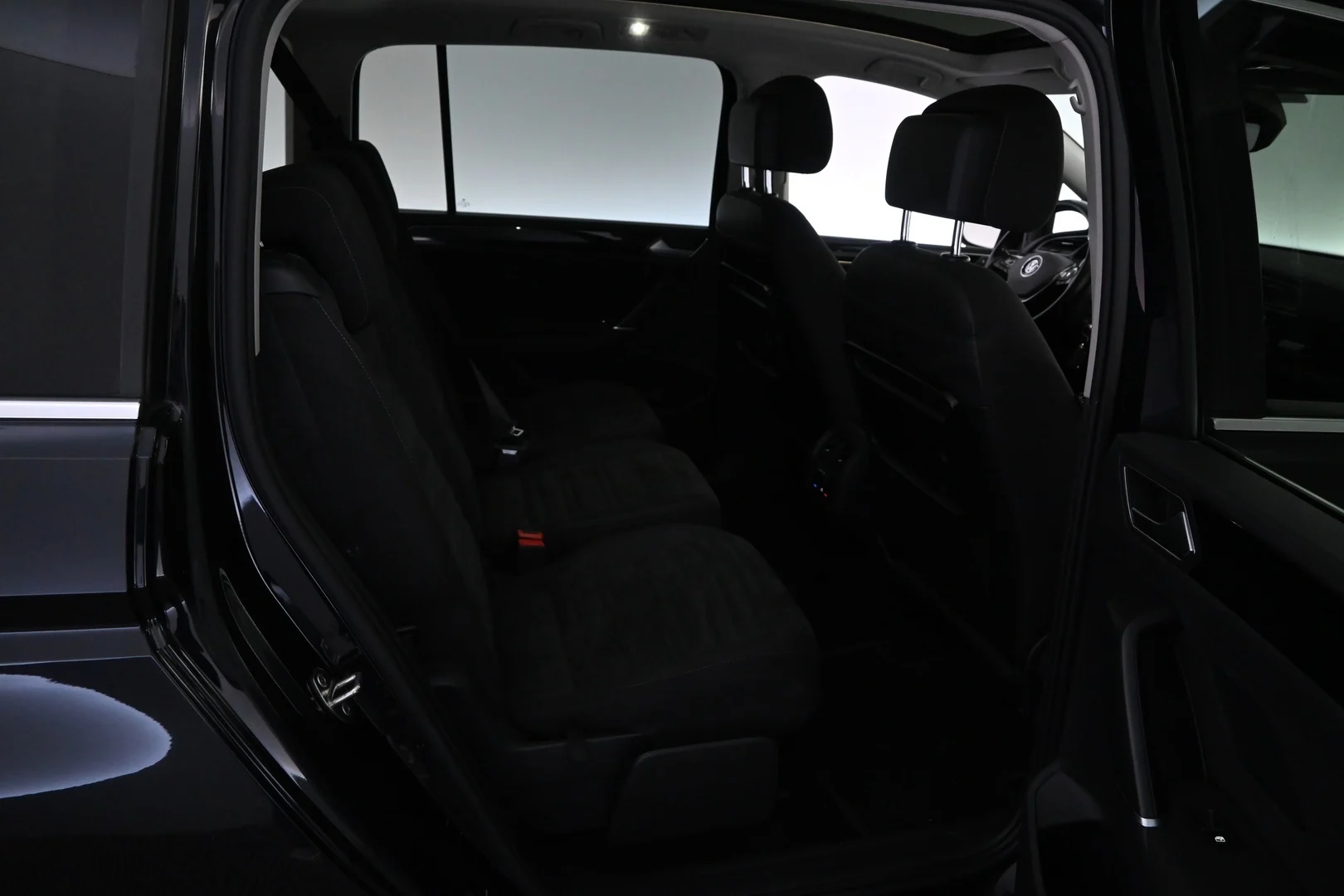 Car Image - GTwGz2JKguCMJp9QeG7Rc