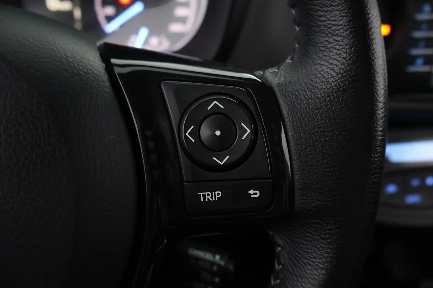 Car Image - kVxtlrVCa7sV8DR9rTwZ4
