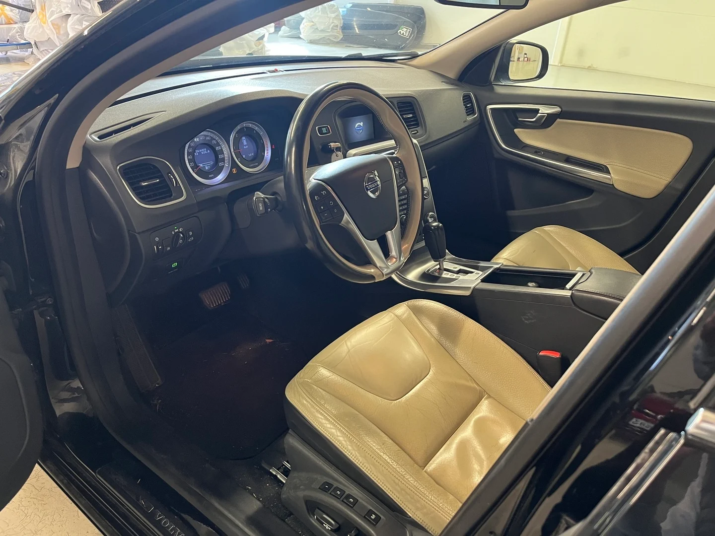 Car Image - 6tWXXJfvNZxPoo4mLVdCQV