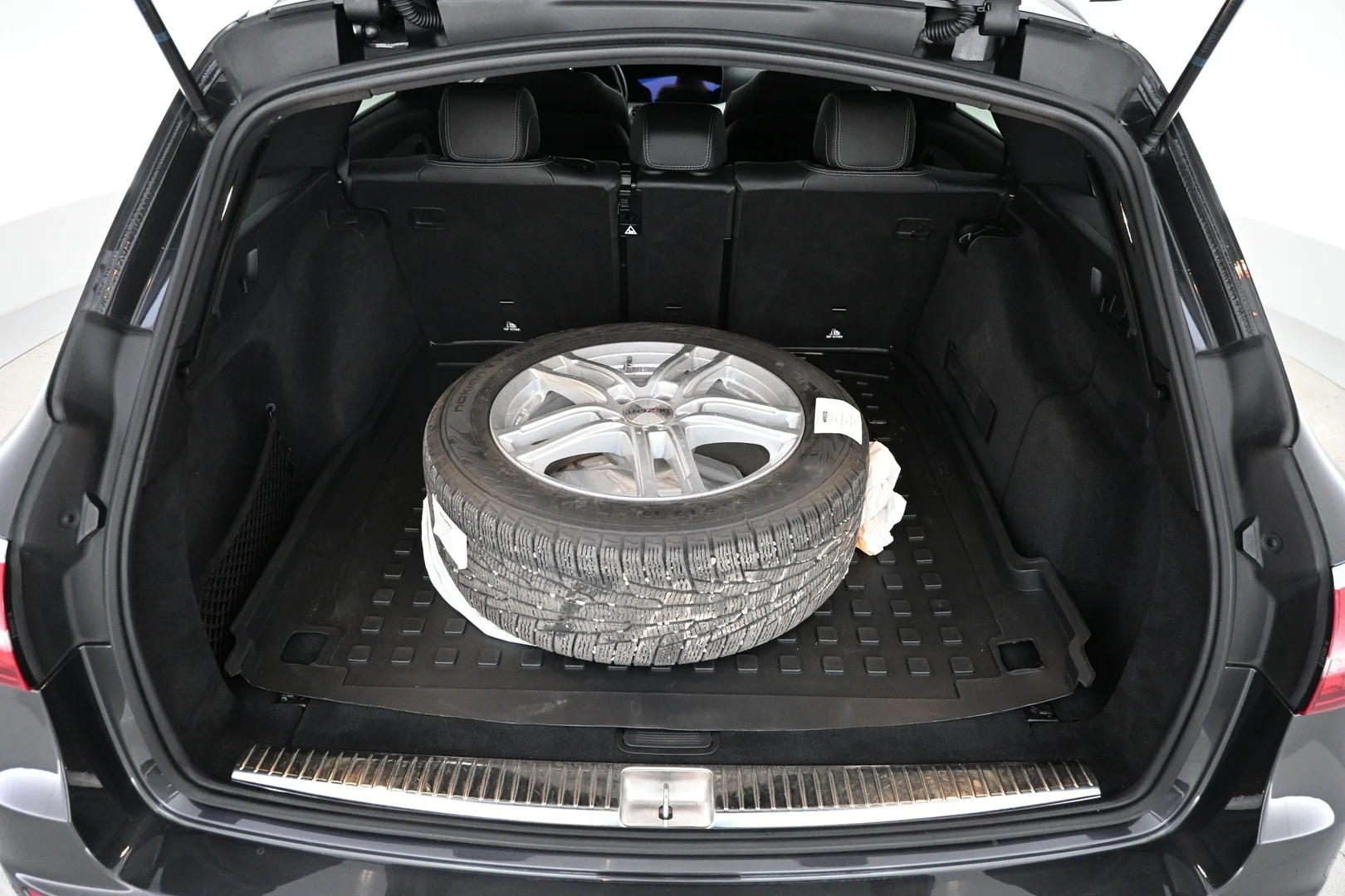 Car Image - 61ihf2mwIB5K1kNSJaEJxU