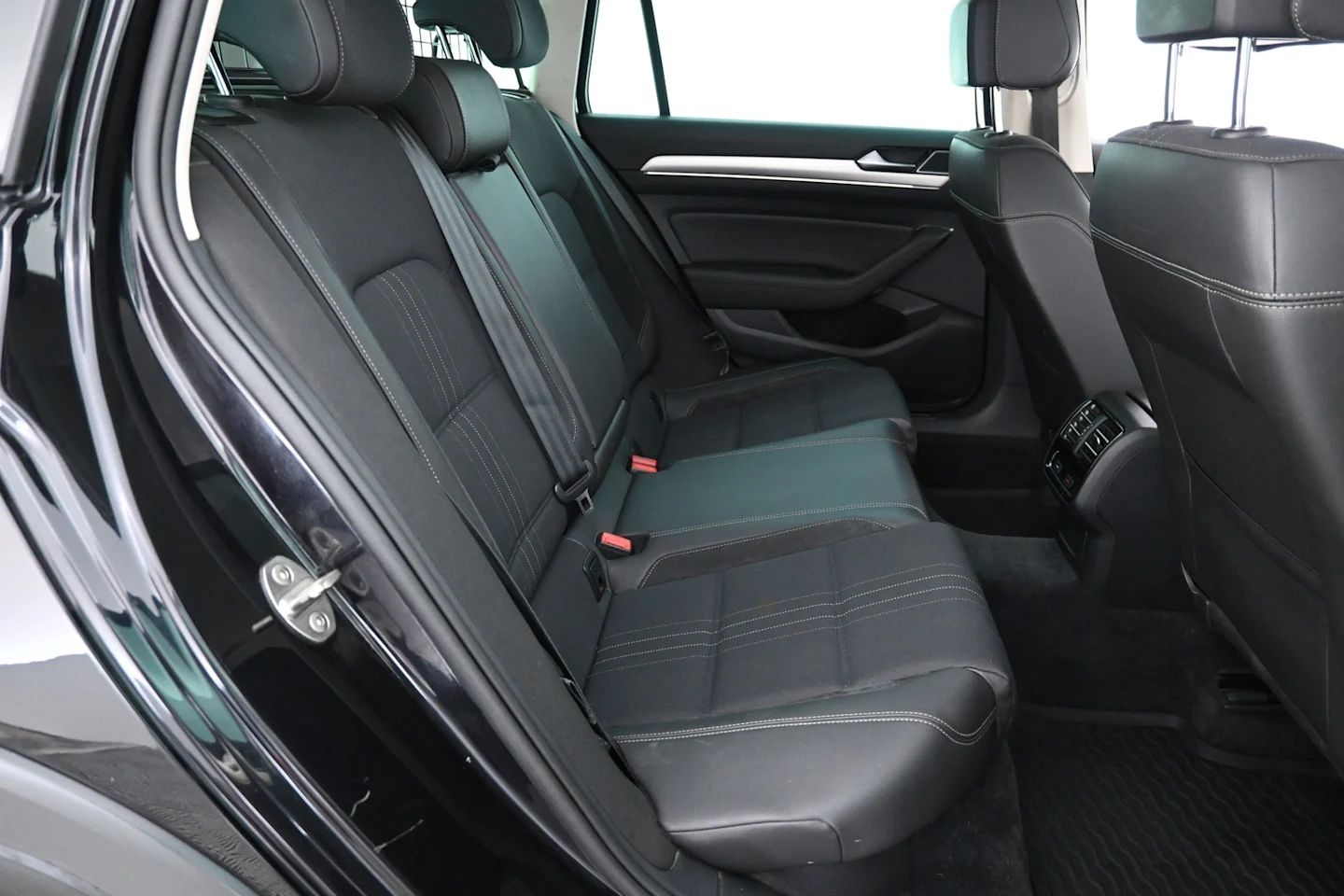 Car Image - 6FQ8JlNdHZYcGauotwxvni