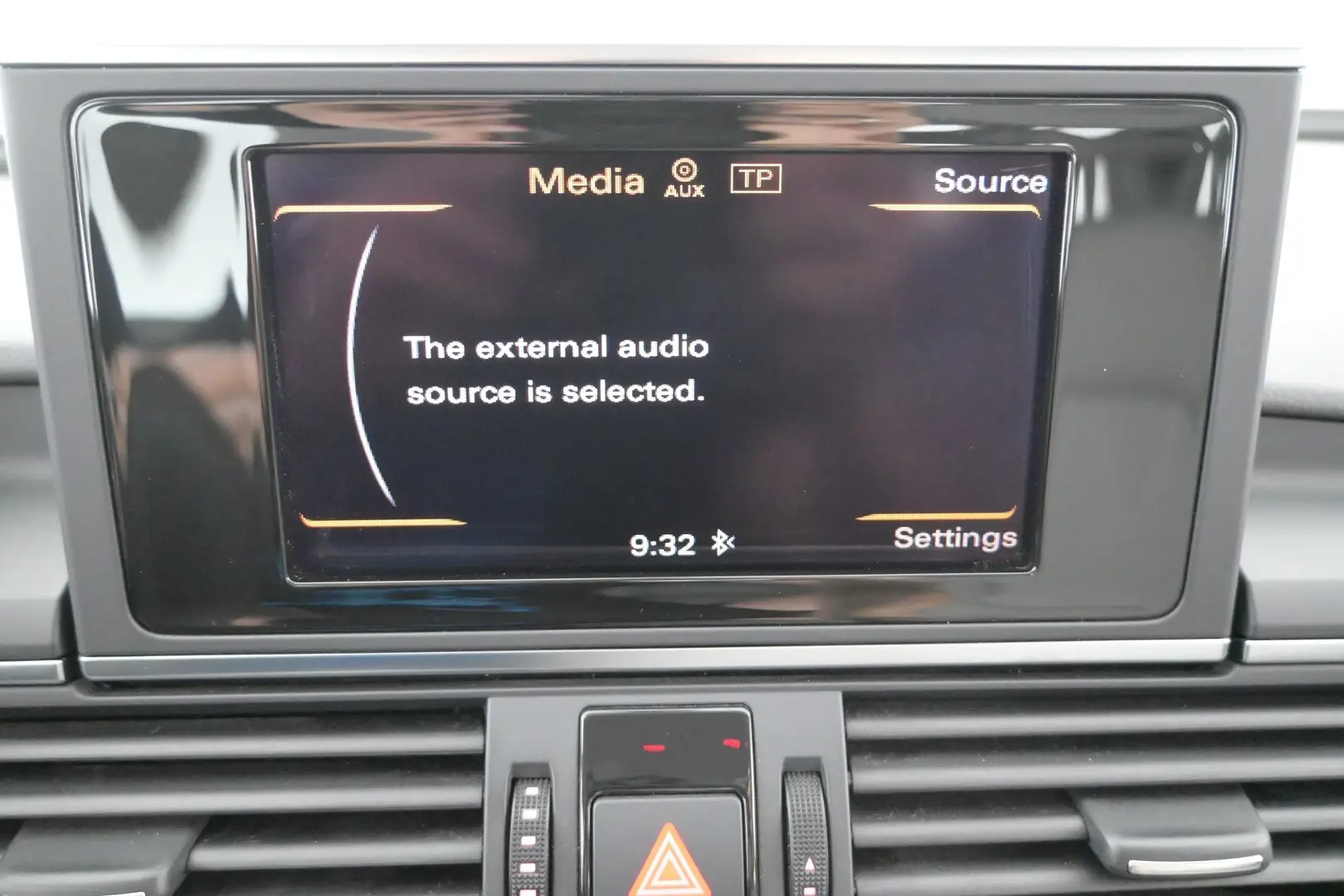 Car Image - 2U8dq7004scxgrffprvUAM