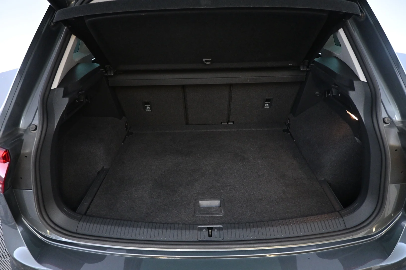 Car Image - 1V7qZiRkbHWPK9SxtkdEYP